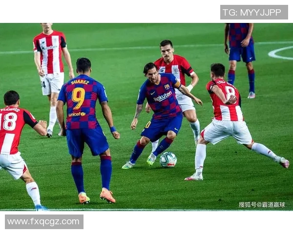 巴萨与巴黎巅峰对决海报展现足球激情与荣耀之战