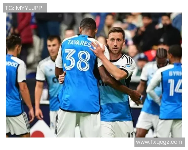 哥伦布机员与亚特懒得的精彩对决谁能在赛场上笑到最后